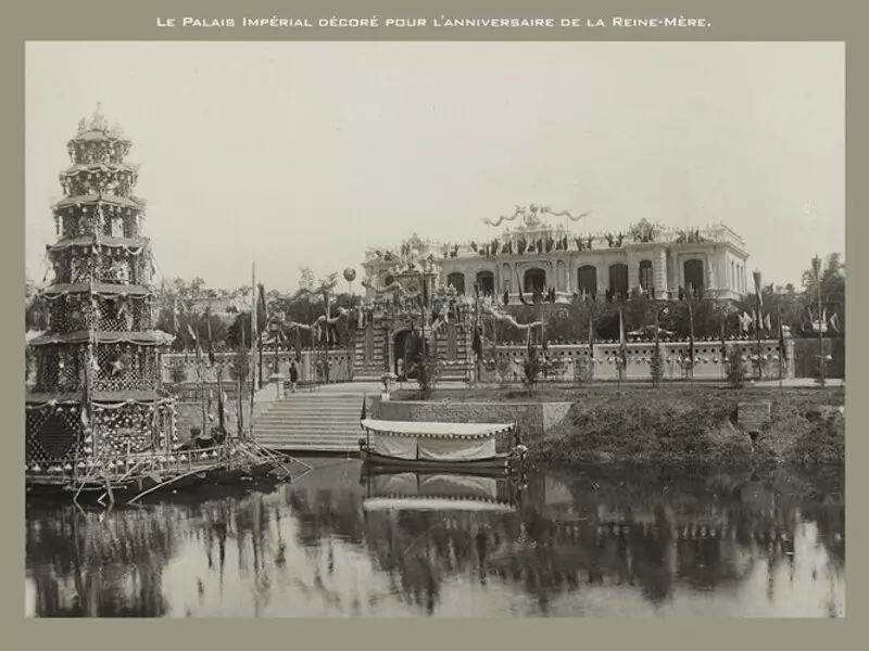 Explore An Dinh Palace in Hue – A Stunning Legacy of Royal Architecture An Dinh Palace, constructed in 1917, stands as a magnificent example of Nguyen Dynasty architecture, preserving royal relics and artifacts.